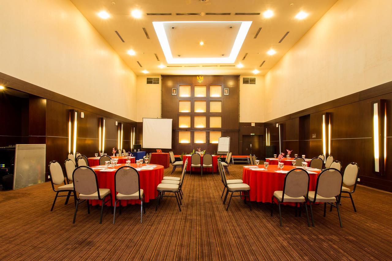 Hotel Horison Sagita Balikpapan Exteriör bild