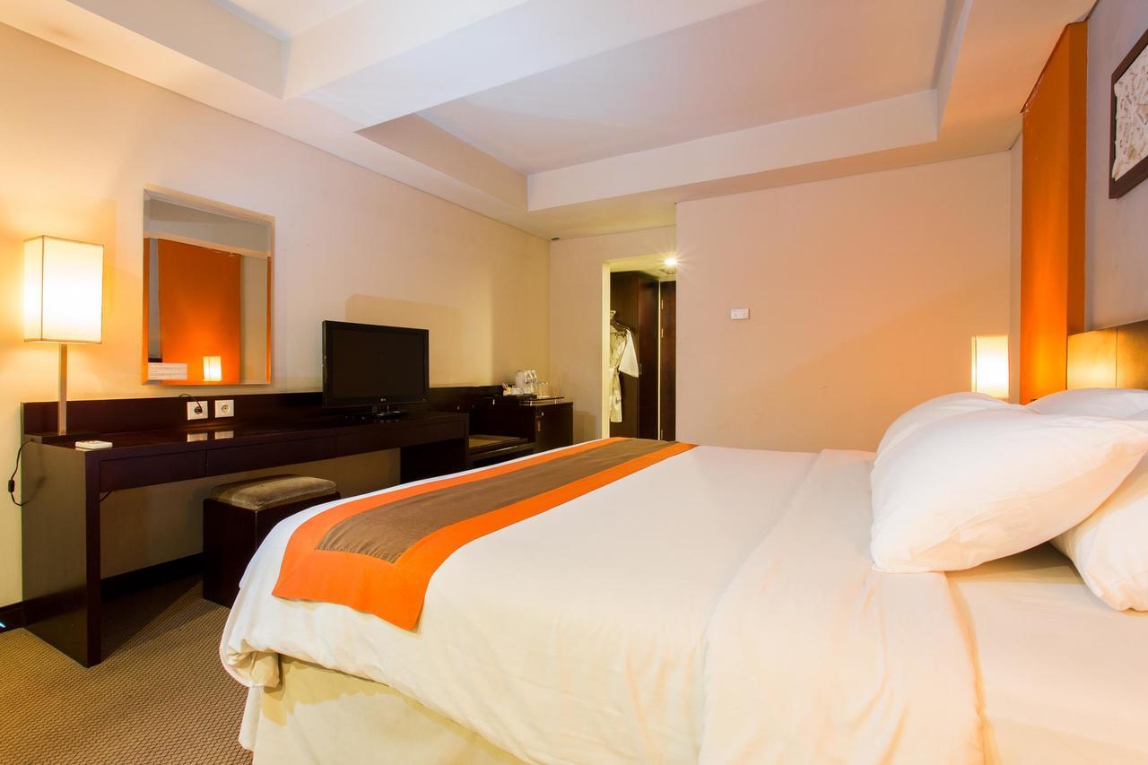 Hotel Horison Sagita Balikpapan Exteriör bild
